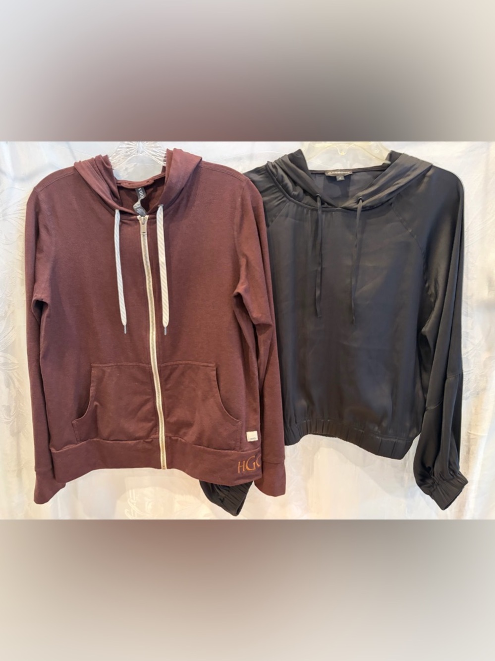 VUORI Brown Performance Jacket & CARBON 38 Black Hoodie Top S